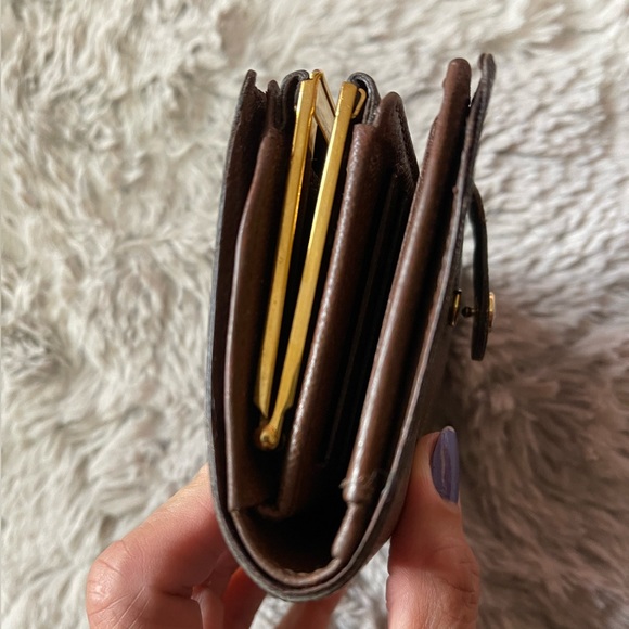 LV monogram kiss-locked wallet - Picture 4 of 10